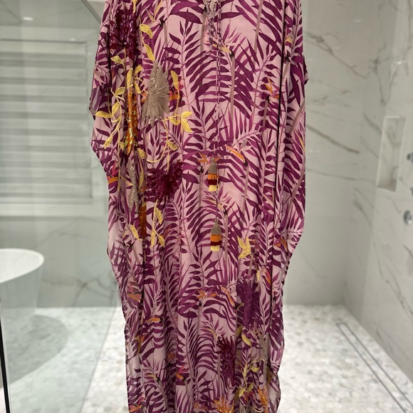 Taj by Sabrina Crippa Beautiful Beaded Lilac Palm Leaf Silk Kaftan -NWT - Picture 8 of 16